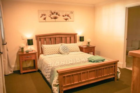 Oak Tree Cottage - Mundaring - Accommodation Bookings 0