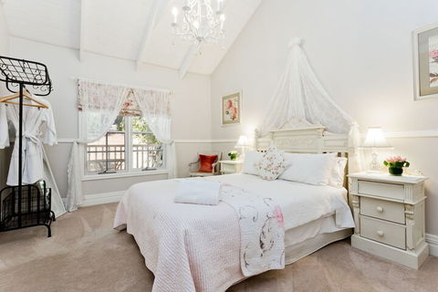 Oak Tree Cottage - Mundaring - Accommodation Bookings 3