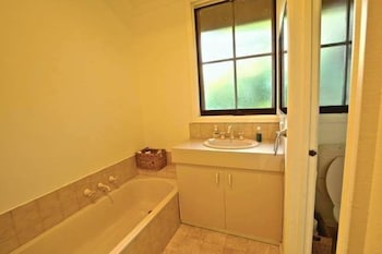 Namaste - Great Family Getaway - Accommodation Bookings 5