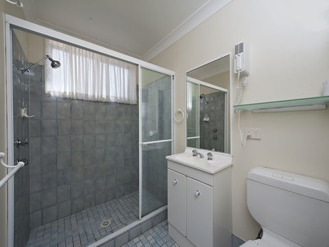The Breakers 16B Government Road - Accommodation Bookings 3