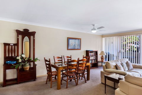 Seashells Unit 6 / 21 Magnus Street - Accommodation Bookings 3