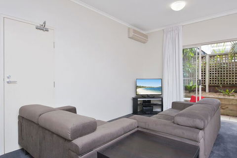 Zenith Studio Unit 4 / 10 Messines Street - Accommodation Bookings 2