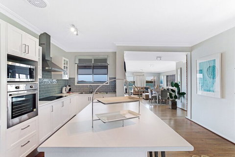 Waterfront At Sunset Boulevard Soldiers Point - Accommodation Bookings 3
