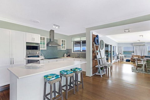 Waterfront At Sunset Boulevard Soldiers Point - Accommodation Bookings 2