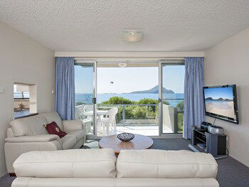 Ocean Shores Unit 7 / 27 Weatherly Close - Accommodation Bookings 0