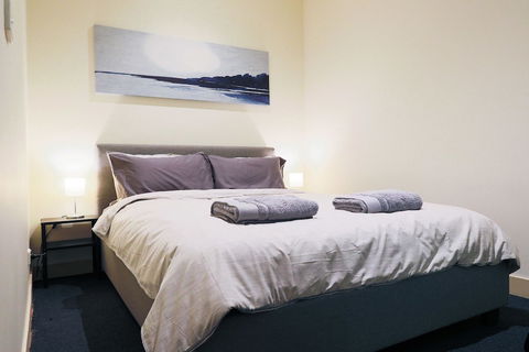 OMI Homes On Collins - Accommodation Bookings 6