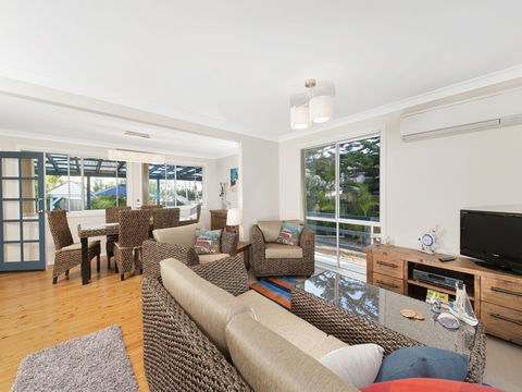 Pine Cottage 5A Nelson Street - Accommodation Bookings 5