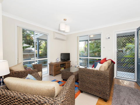 Pine Cottage 5A Nelson Street - Accommodation Bookings 3