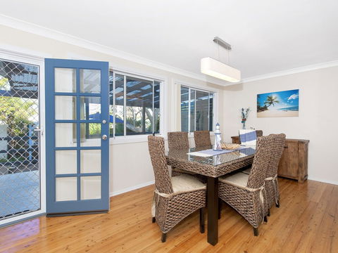 Pine Cottage 5A Nelson Street - Accommodation Bookings 2