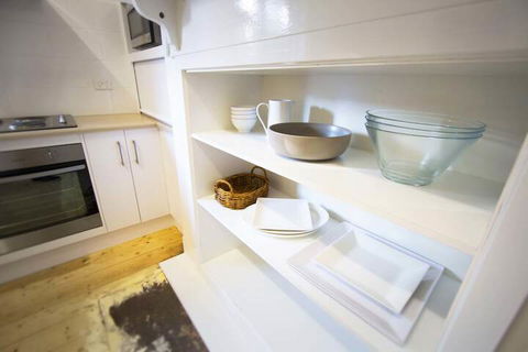 Doreen's - Accommodation Bookings 3