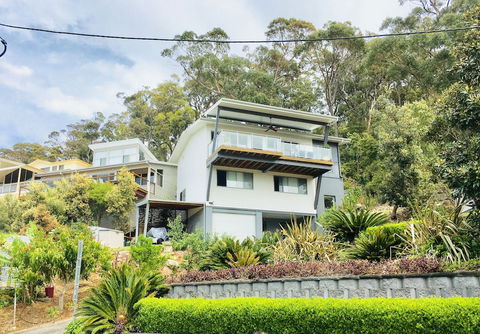 Hamptons By The Bay At Nelson Bay - Accommodation Bookings 3