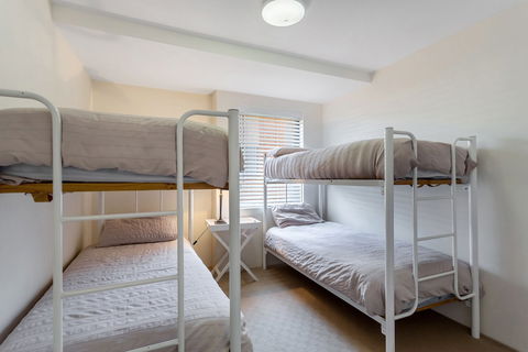Wanda Beach Unit 2 / 197 Soldiers Point Road - Accommodation Bookings 1