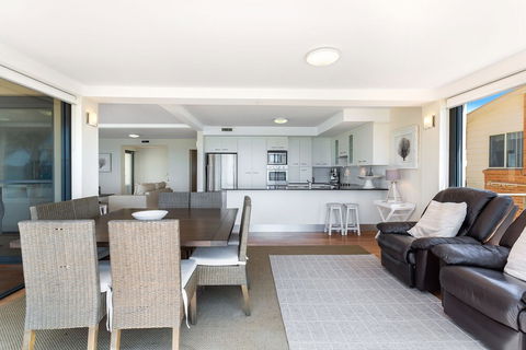 Wanda Beach Unit 2 / 197 Soldiers Point Road - Accommodation Bookings 3