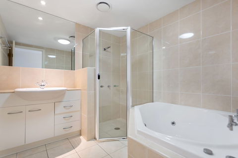 Wanda Beach Unit 2 / 197 Soldiers Point Road - Accommodation Bookings 5