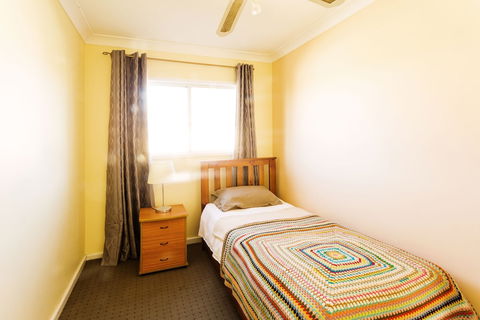 Coal D' Vine Cottage - Cessnock NSW - Accommodation Bookings 4