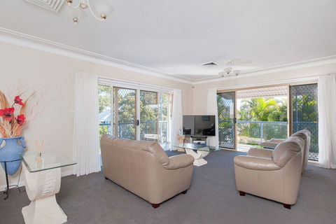 Ronald Avenue 45 Villa Floridiana - Accommodation Bookings 3