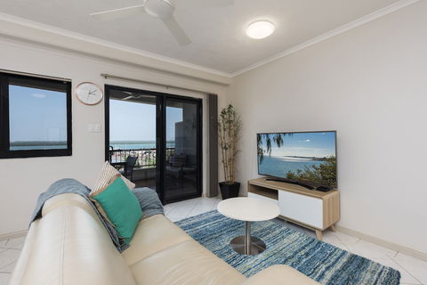 Darwin Executive Studio - Accommodation Bookings 2