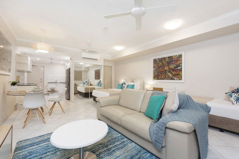 Darwin Executive Studio - Accommodation Bookings 5
