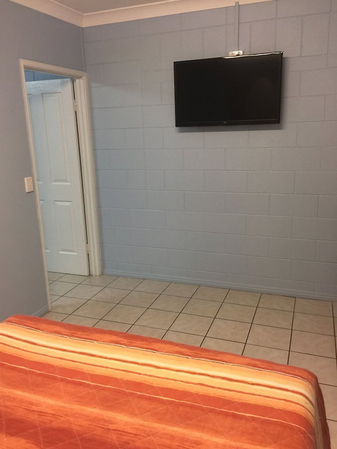 Westside Tavern And Motel - Accommodation Bookings 1
