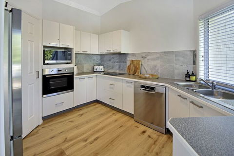 Advance Place - Accommodation Bookings 2