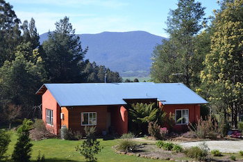 Whispering Spirit Holiday Cottages - Accommodation Bookings 0