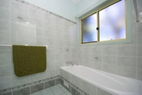 Cook St. 4 Salamander Bay - Accommodation Bookings 3