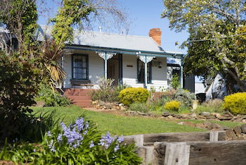 Gladville - Accommodation Bookings 0