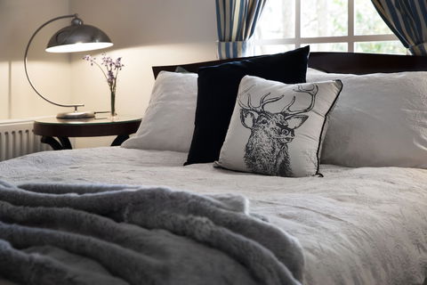 Gladville - Accommodation Bookings 1