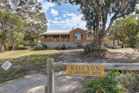 Halcyon - Accommodation Bookings 0