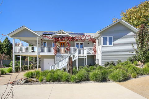 Autumn Home - Our Place At Bright - Accommodation Bookings 0