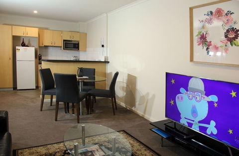 Adelaide City Apartment - 3BR, 2Bath & Carpark - Accommodation Bookings 5