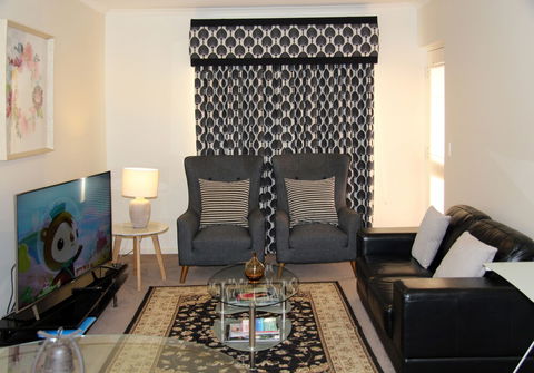 Adelaide City Apartment - 3BR, 2Bath & Carpark - Accommodation Bookings 6