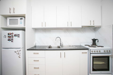 Scarborough Seaside Apartment 121 - Accommodation Bookings 5