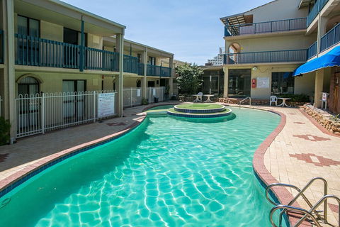 Scarborough Seaside Apartment 121 - Accommodation Bookings 6