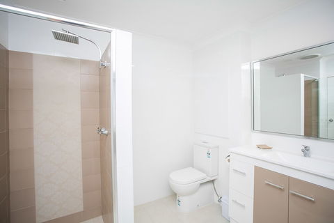 Scarborough Seaside Apartment 121 - Accommodation Bookings 4