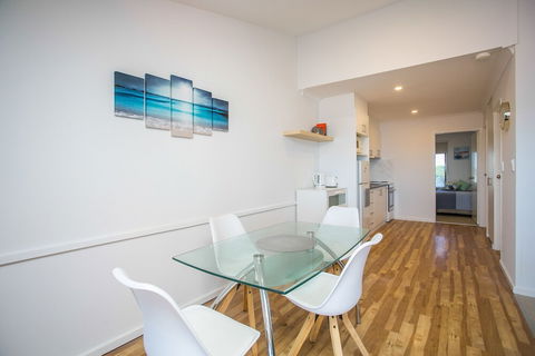 Scarborough Seaside Apartment 121 - Accommodation Bookings 1