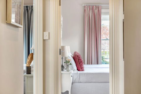 Grandview Accommodation - The Elm Tree Apartments - Accommodation Bookings 6