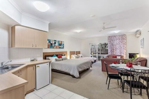 Zenith Studio Unit 3, 10 Messines Street - Accommodation Bookings 0