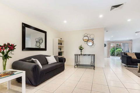 Adelaide Style Accommodation Near City - Accommodation Bookings 2