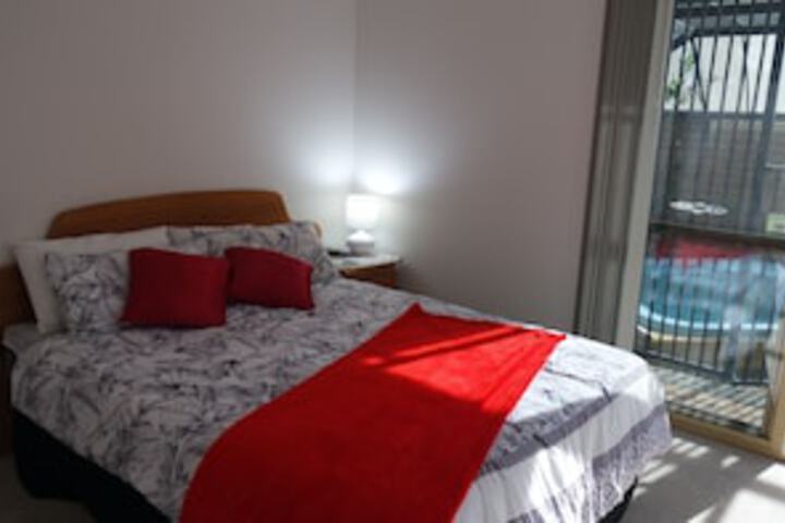 Seville Grove WA Accommodation Bookings