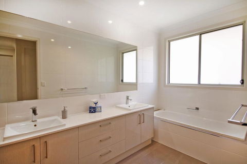 59 Banksia Avenue Coolum Beach Pet Friendly Linen Included 500 BOND - Accommodation Bookings 2