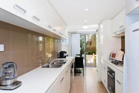 East Central Townhouse Botany - Accommodation Bookings 2