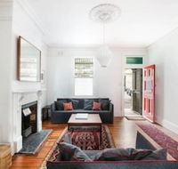 European Elegance in Darlinghurst - Accommodation Bookings