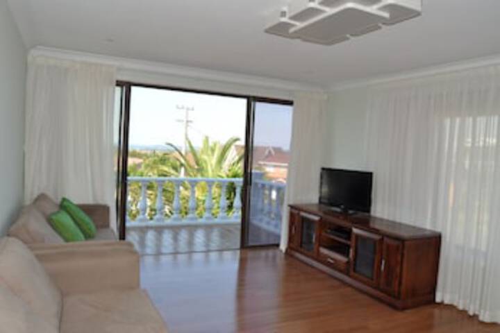 Mount Warrigal NSW Accommodation Bookings