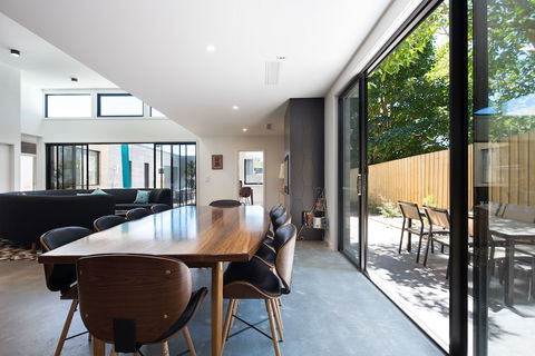 Arenas South - Accommodation Bookings 5