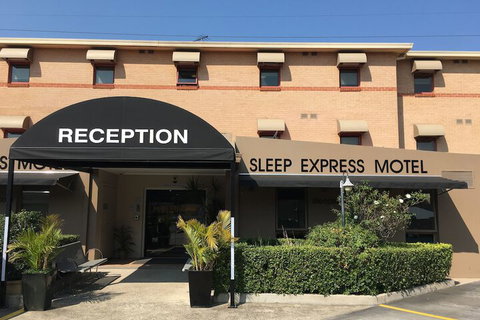 Arena Hotel - Accommodation Bookings 3