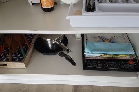 Apartment With Views - Accommodation Bookings 4