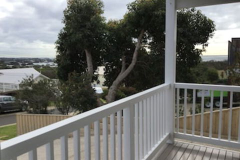 Apartment With Views - Accommodation Bookings 0