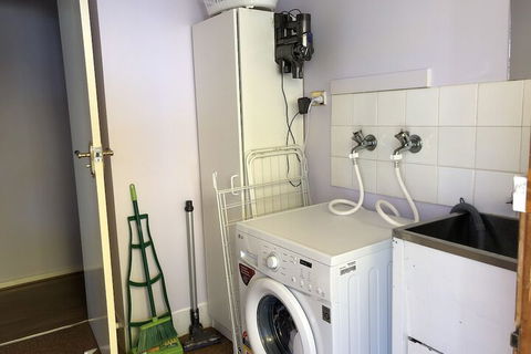 Canberra Entire House 3 Bedroom - Accommodation Bookings 4
