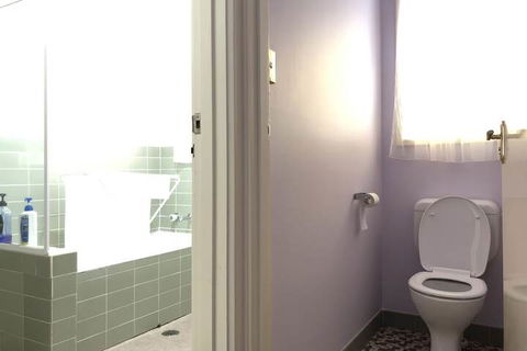 Canberra Entire House 3 Bedroom - Accommodation Bookings 6
